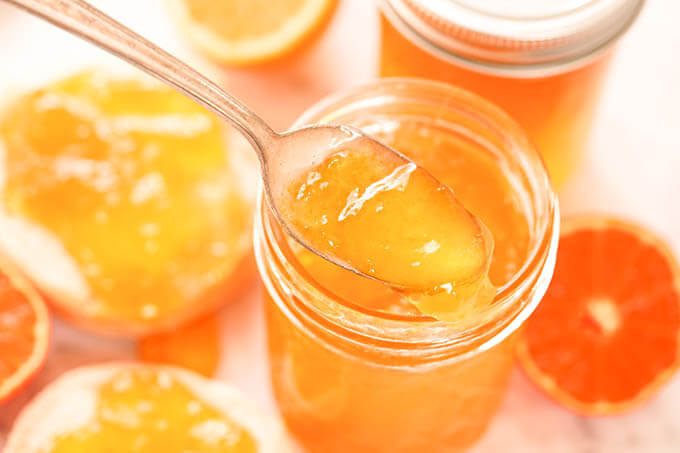JAM ORANGE IN JAR