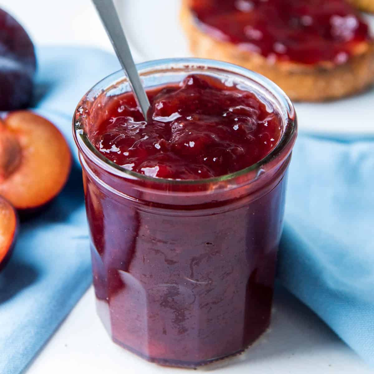 JAM PLUM IN JAR