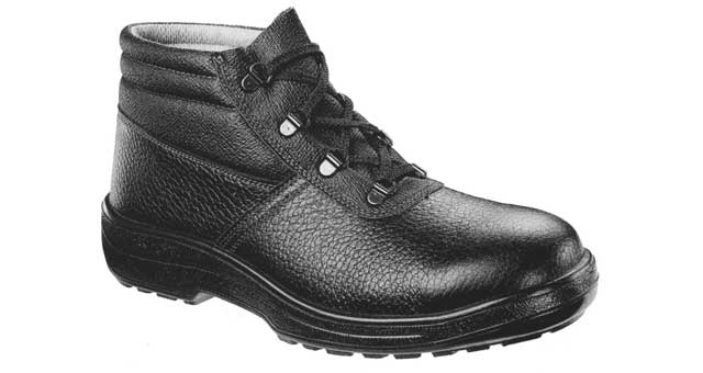 BOOTS SKI ANTISTATIC #3415, BS EN345-1 SIZE UK 11 (29.5CM)