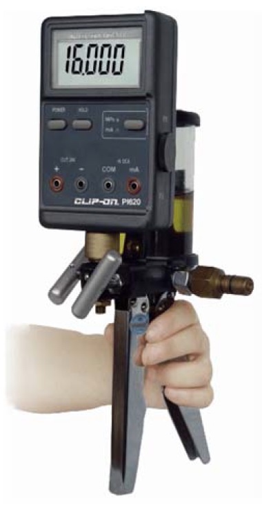 CALIBRATOR PRESSURE DIGITAL, RECHARGEABLE CLIP-ON PI620