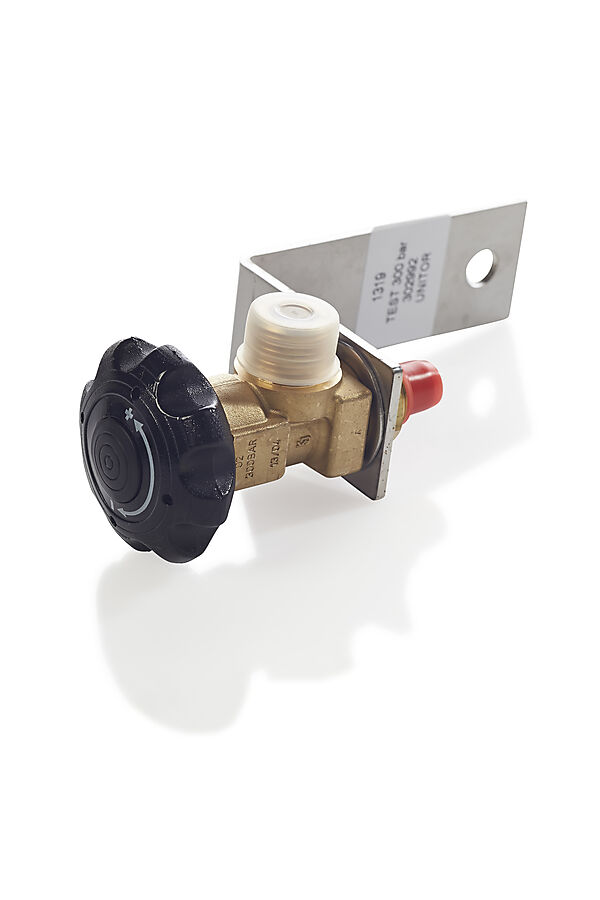 CLOSING VALVE OX W/ BRACKET