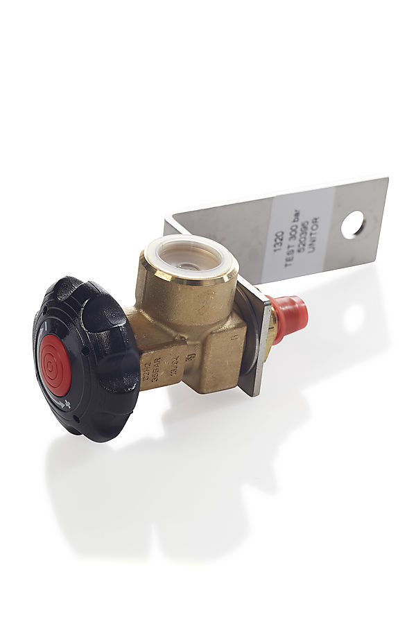 CLOSING VALVE AC W/BRACKET
