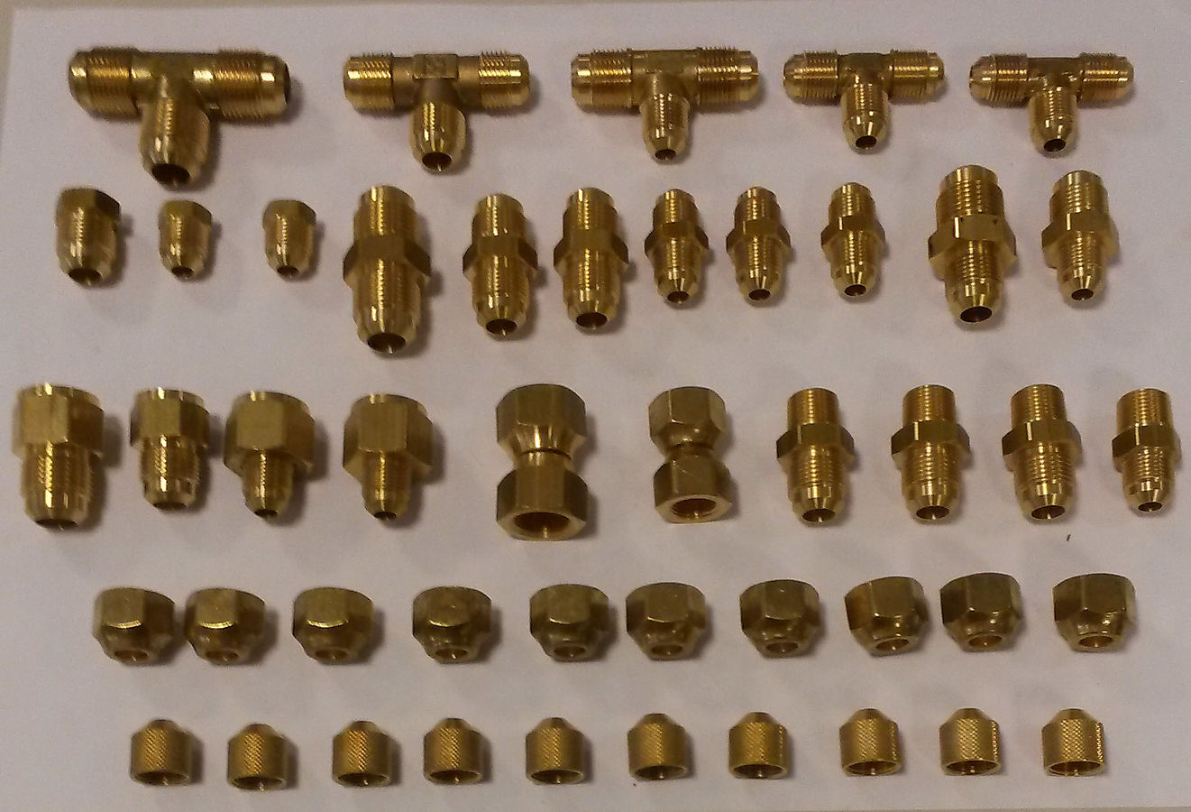 3/8-5/8 COLLECTION OF FITTINGS