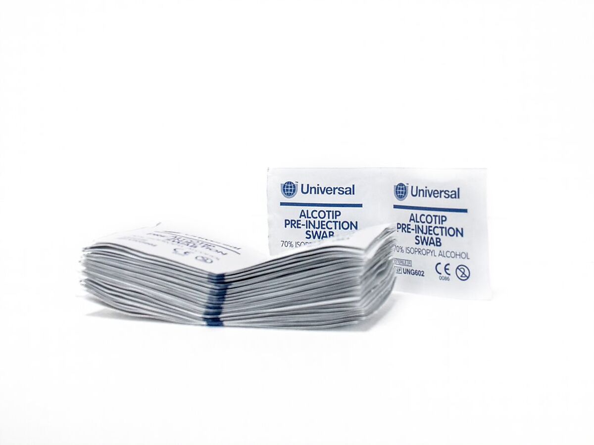 ALCOHOL WIPES 50 PCS