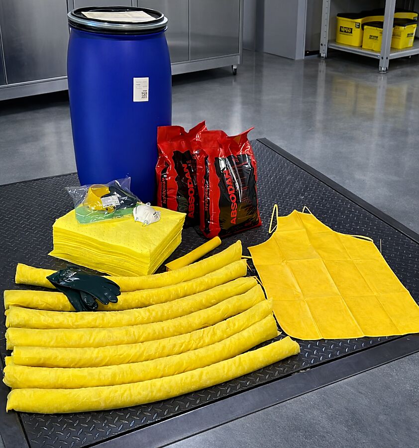 CAUSTIC SPILL KIT